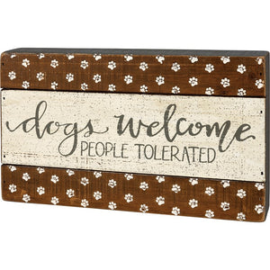 Box Sign - Dogs Welcome
